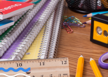 Apoyo-uniformes-utiles-escolares